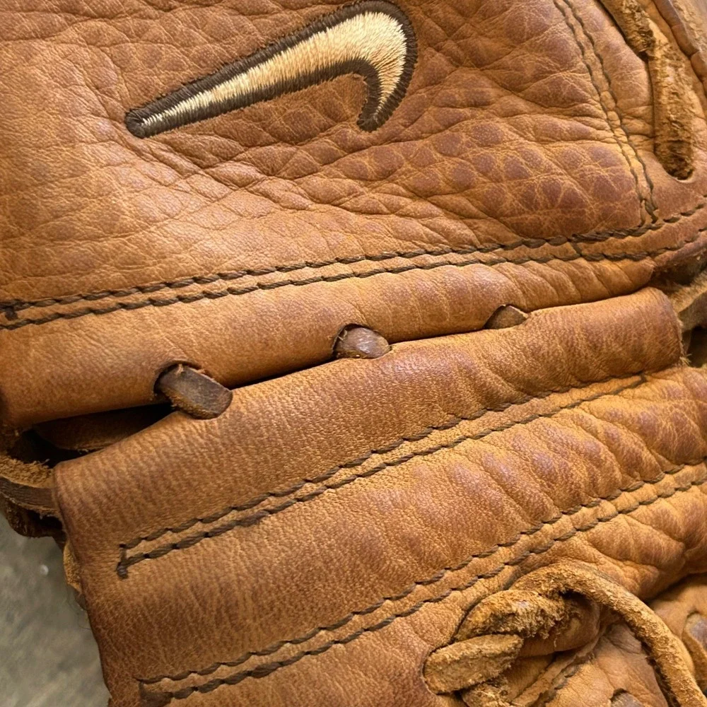 RARE Nike Air Show Elite Fully Broken In 33.5 Baseball Catchers Mitt Left RHT